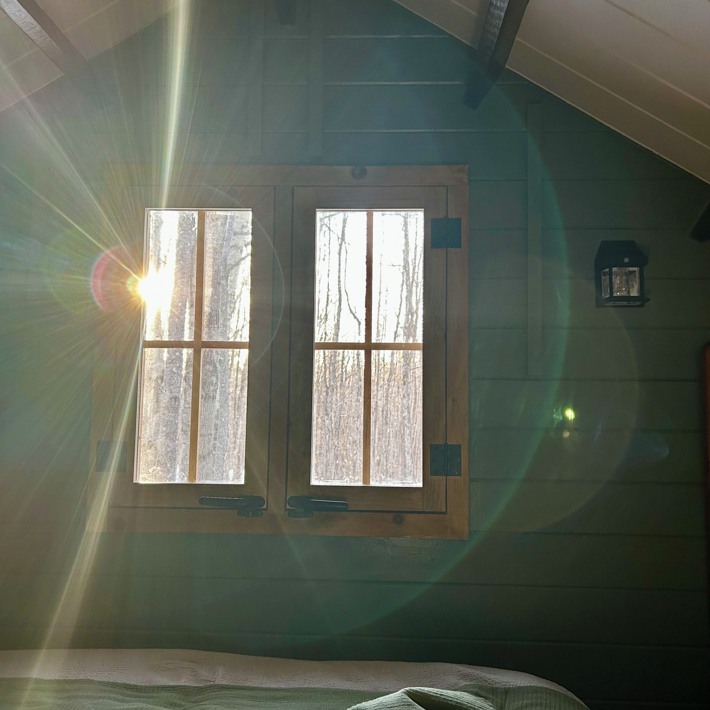 1 bedroom, bed sheets