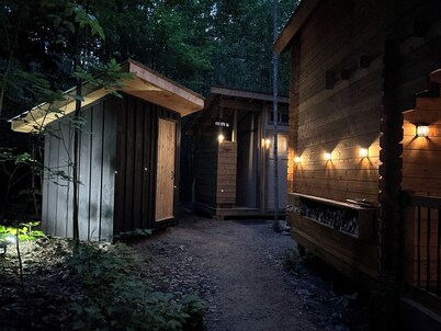 East Cabin • Hidden Off-Grid Getaway in Ontario
