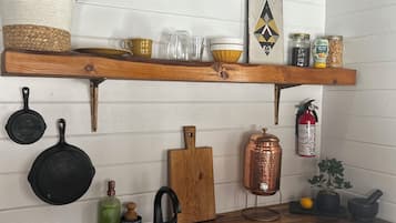 Kaffe- och tebryggare, vattenkokare, brödrost och kaffekvarn