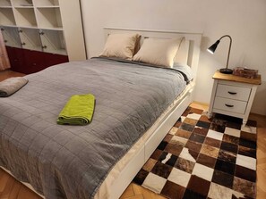 1 chambre, bureau, fer et planche Ă repasser, Wi-Fi
