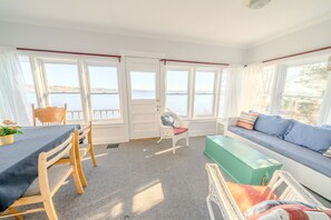 Älytelevisio, kirjoja