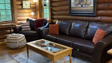 تلفزيون ذكي، مدفأة، كُتُب