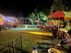 Outdoor wedding area - Thomasz Lodge (Kandy)