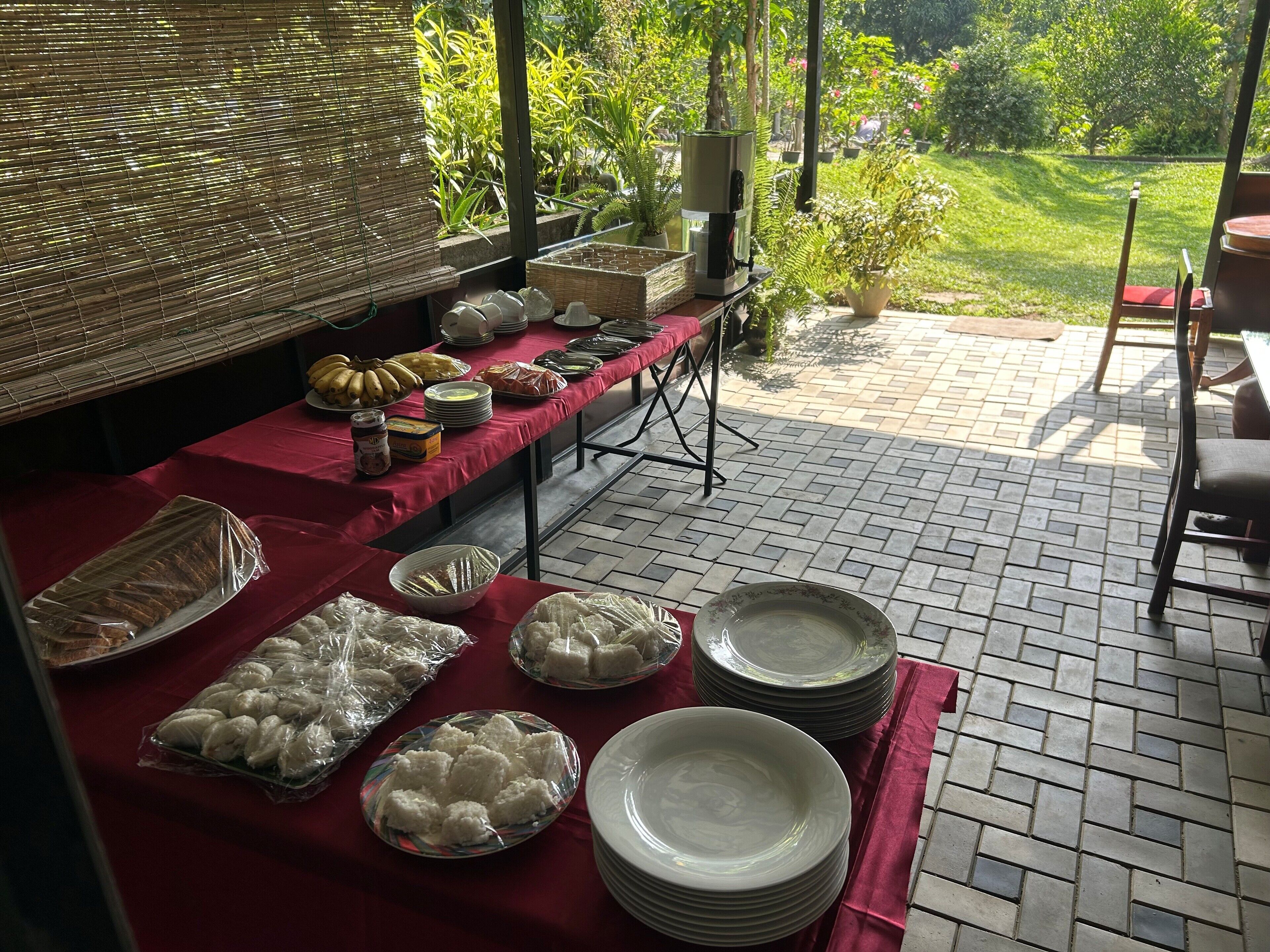 Free daily full breakfast 