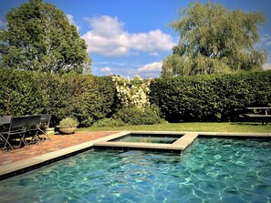 Piscine extérieure, piscine chauffée