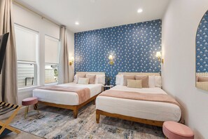 4 chambres, fer et planche à repasser, Wi-Fi, draps fournis