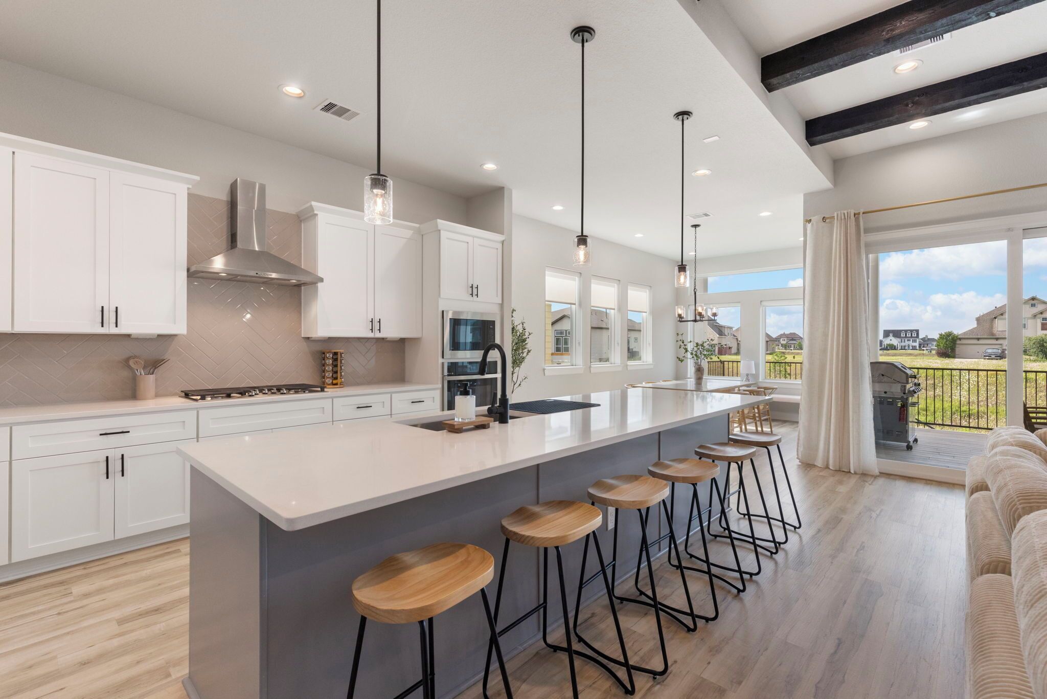 Mikrowelle, Ofen, Herdplatte, Geschirrspüler