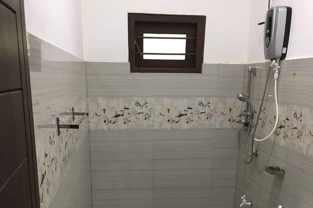 Family Double or Twin Room, Garden View | Bathroom | Slippers