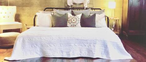 1 多间卧室、办公桌、熨斗/熨衣板、免费 WiFi