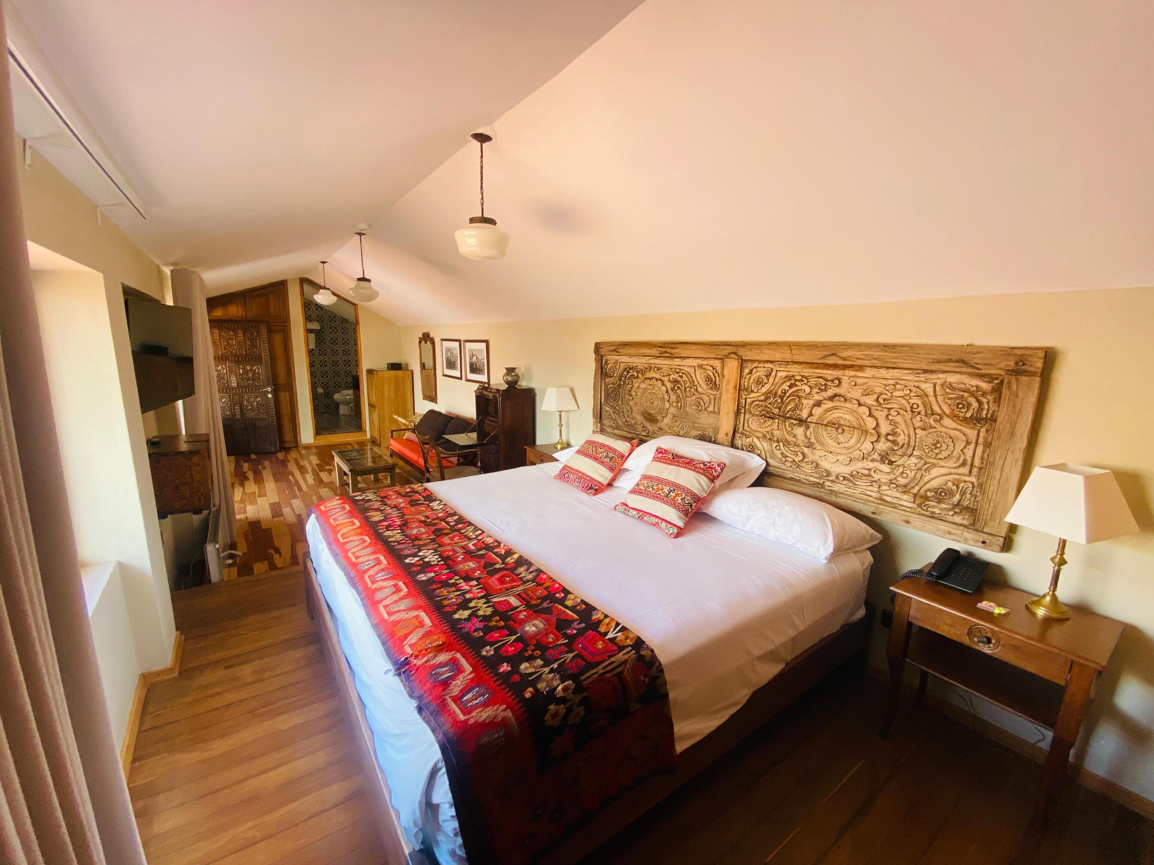 Presidential Double Room | In-room safe, desk, laptop workspace, iron/ironing board