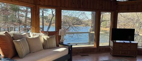 TV connectée, cheminée