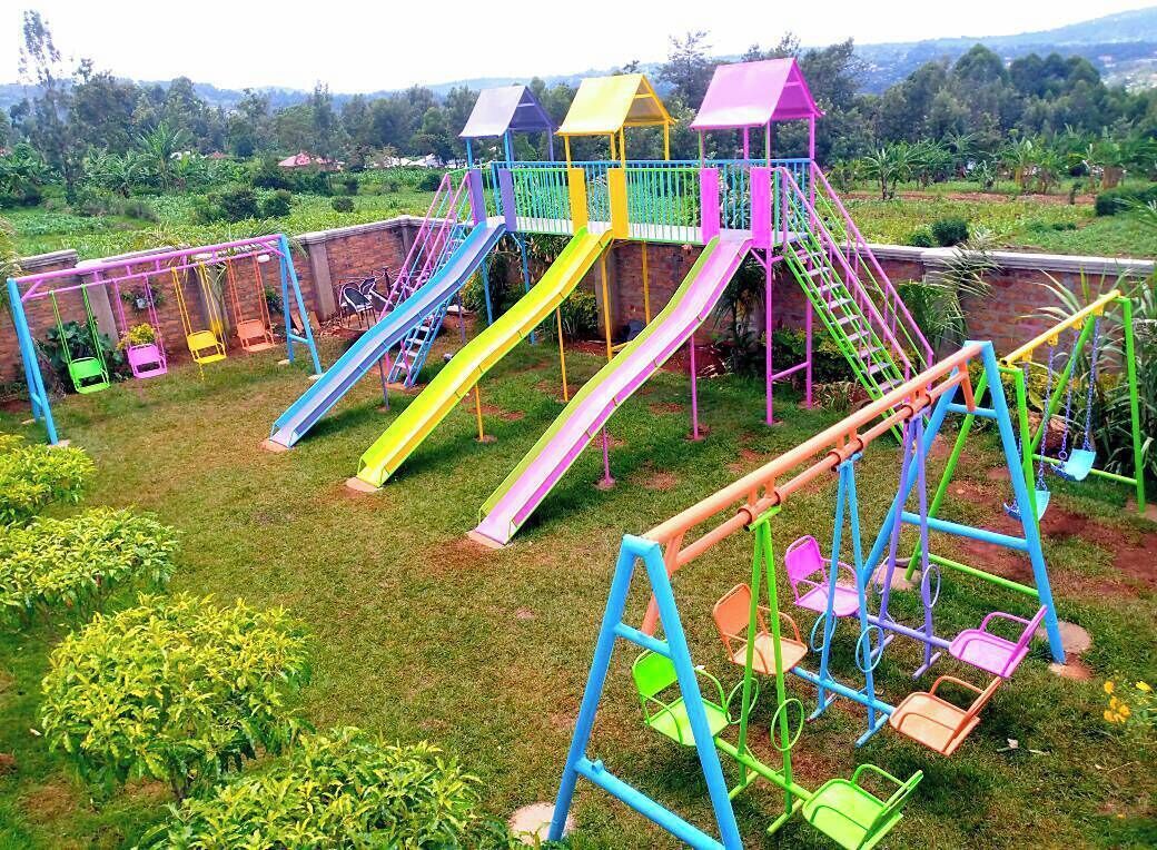 Children’s play area – outdoor