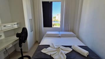 Apartamento clássico | 2 quartos, Wi-Fi de cortesia, roupa de cama