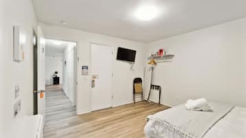 經濟單棟小屋, 空調, 花園景 | 2 間睡房、書桌、手提電腦工作空間、遮光窗簾/窗簾