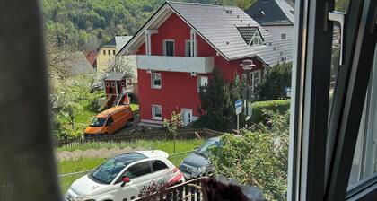 GemĂŒtliche und ruhige Wohnung in Rosenthal am Rennsteig (OT Blankenstein)