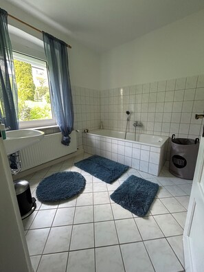 Handdoeken, toiletpapier