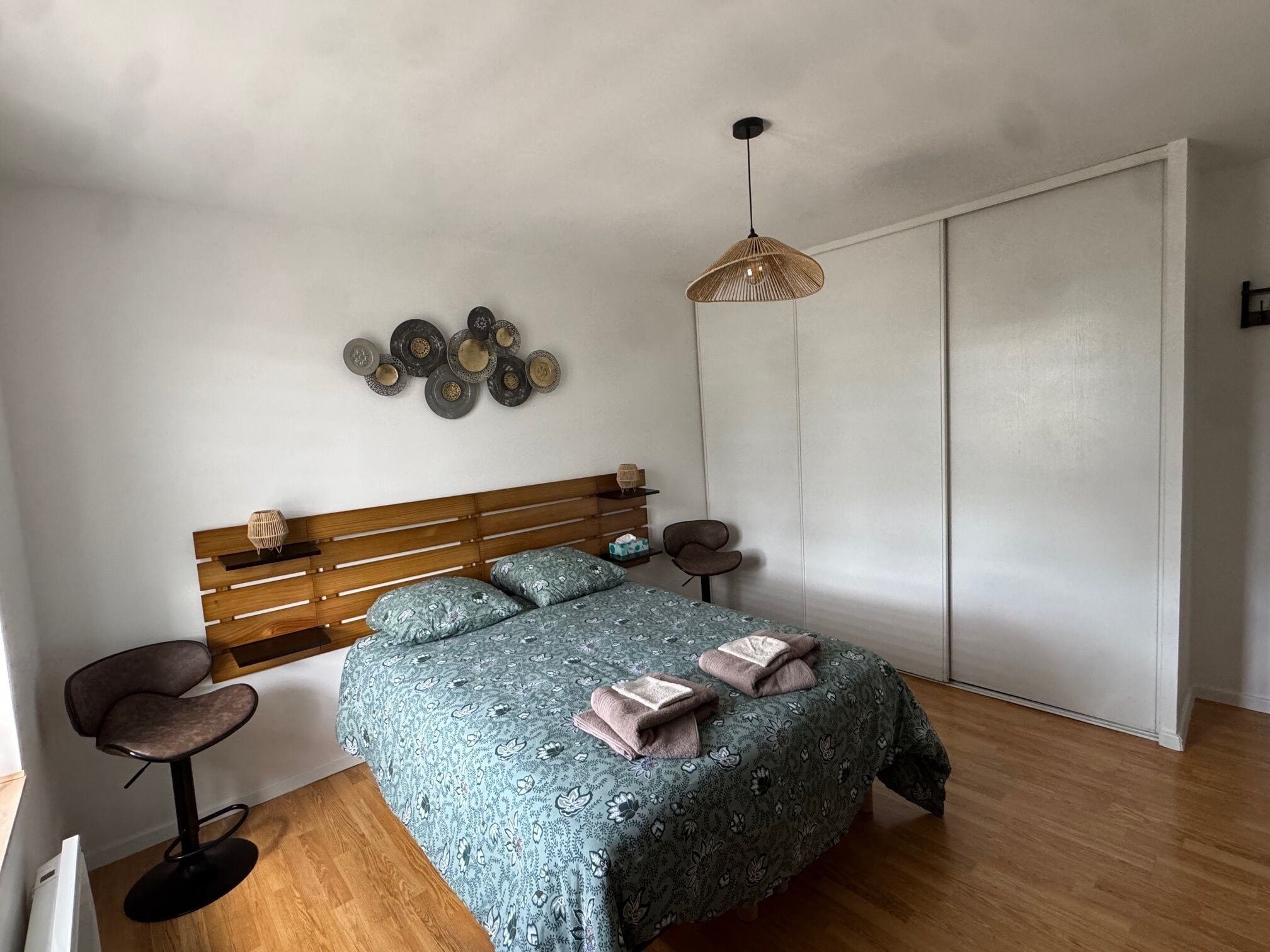 1 bedroom, iron/ironing board, travel cot, bed sheets
