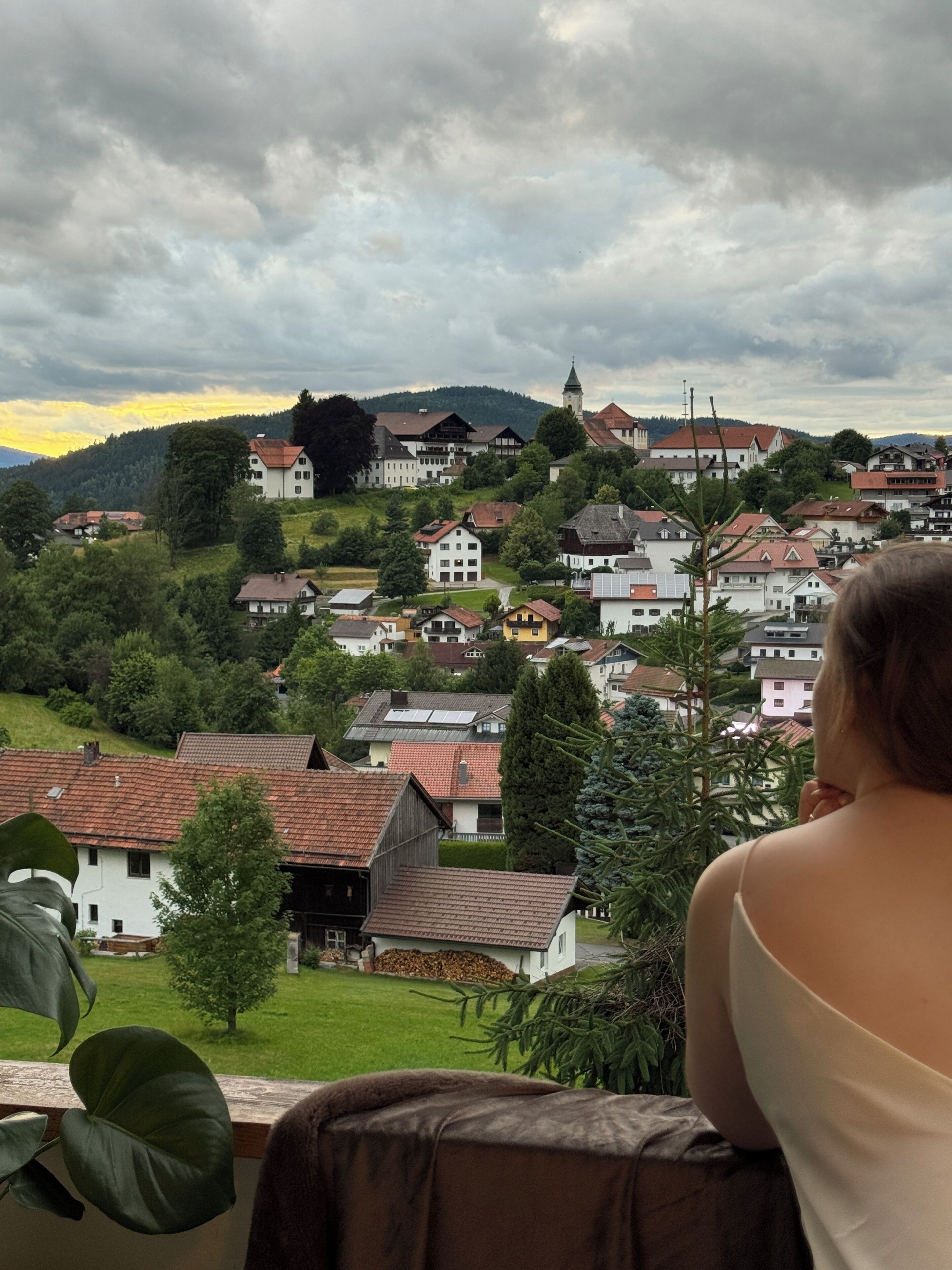 Quarto triplo conforto, varanda coberta, vista para a montanha | Terraço/pátio