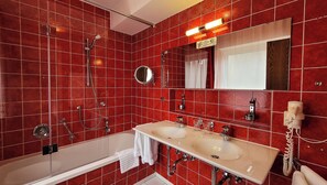 Comfort Triple Room, Lanai, Mountain View | In-room safe, desk, laptop workspace, blackout curtains