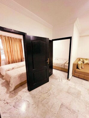 2 bedrooms, bed sheets