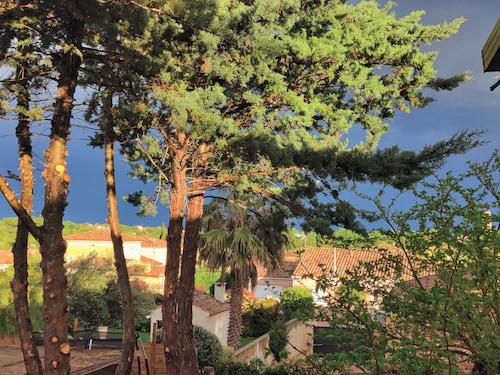 Maison Climatisée pour vous seul avec piscine et jardin