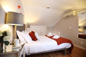 1 chambre, bureau, fer et planche à repasser, Wi-Fi