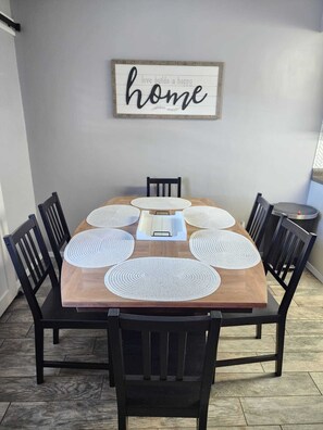 Dining - Cozy 2BR - Patio - Pet Friendly (Mesa)