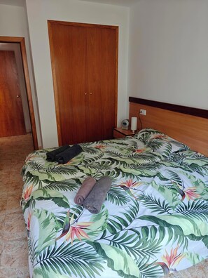 1 camera, Wi-Fi, lenzuola