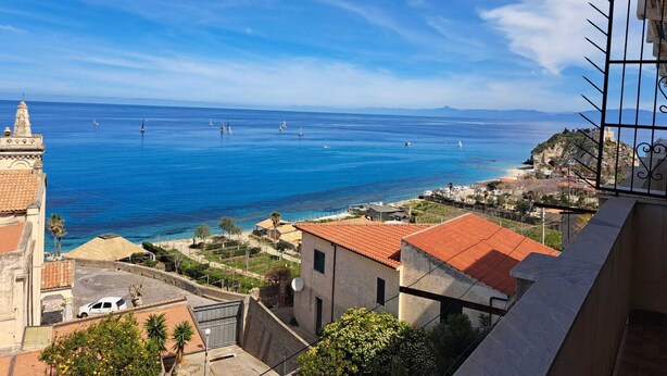 Unclassified image, 1 of 39, button - Apartment a 5-minute walk from Marina del Convento beach in Tropea (Tropea)