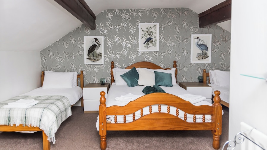 Denecrest Guest House