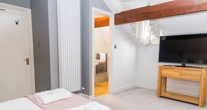 Denecrest Guest House