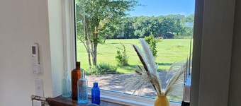 Welcome Home! Cozy, comfortable, quiet, secluded, private, beautiful.