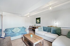 Smart TV - Tweedside Retreat - North East Escapes (Berwick-upon-Tweed)