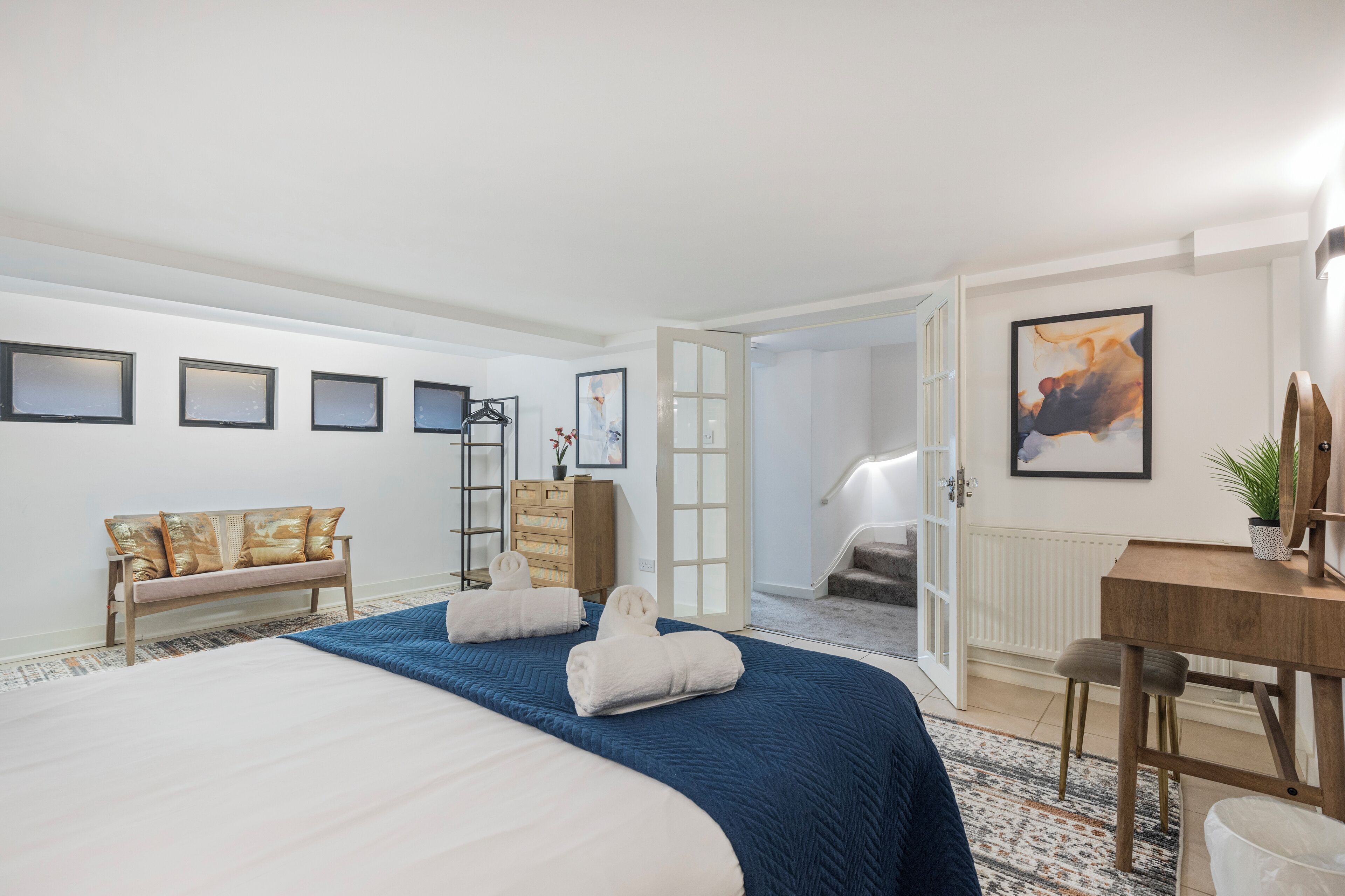 House | 4 bedrooms, free WiFi, bed sheets