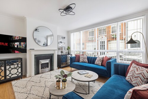 Stunning South Kensington House With 4 Bedrooms