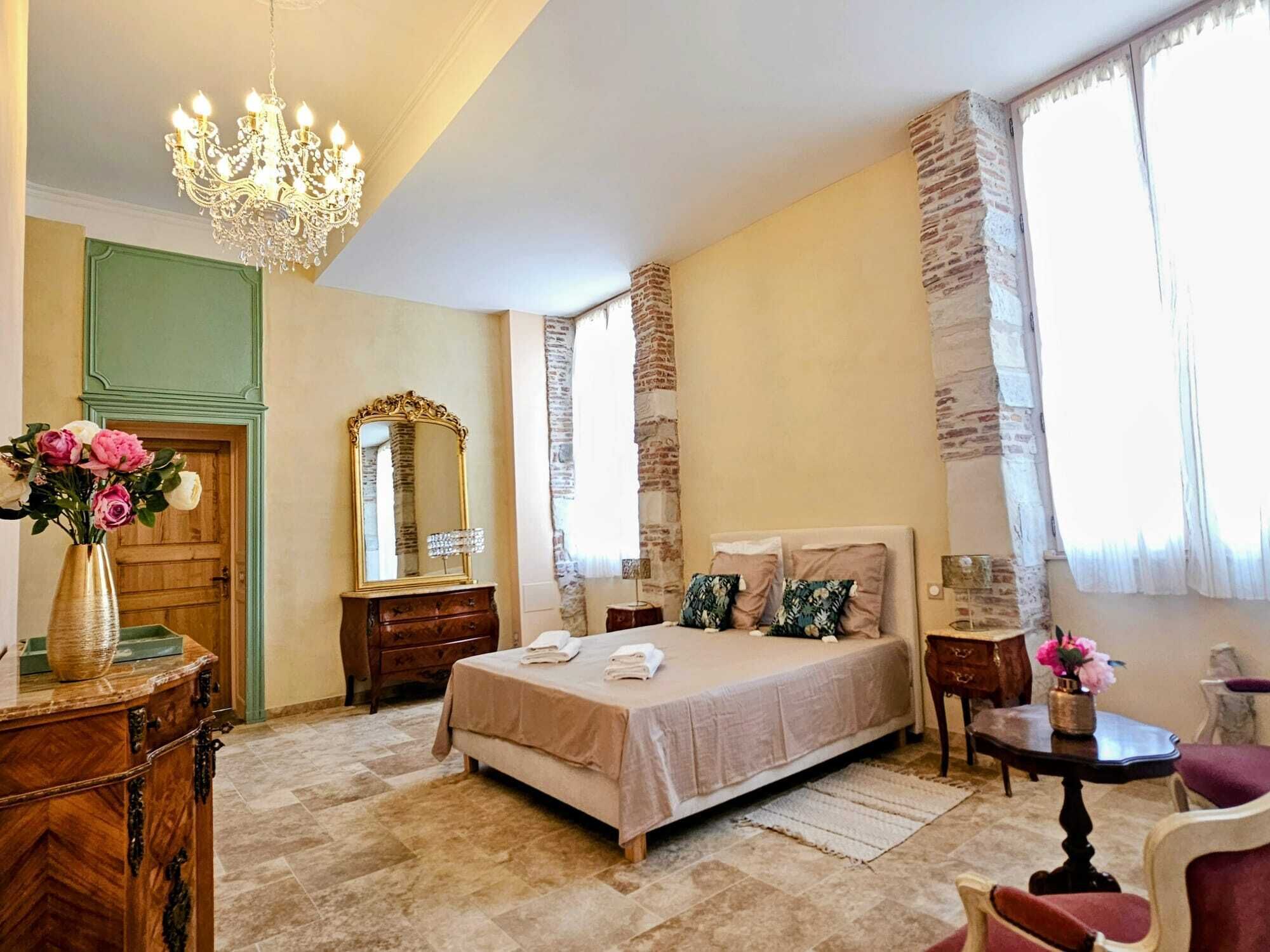 套房, 花园景观 | 高档床上用品、遮光窗帘、免费 WiFi、床单