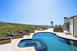 Outdoor pool, a heated pool - SUMMER RENTAL THROUGH 7/5! New Remodel. 5BR/5BA Malibu house with beach access (Malibu)