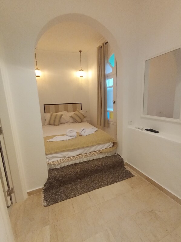 Premium Double Room, City View | Free WiFi