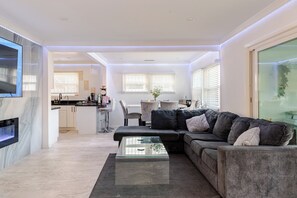 TV connectée, cheminée