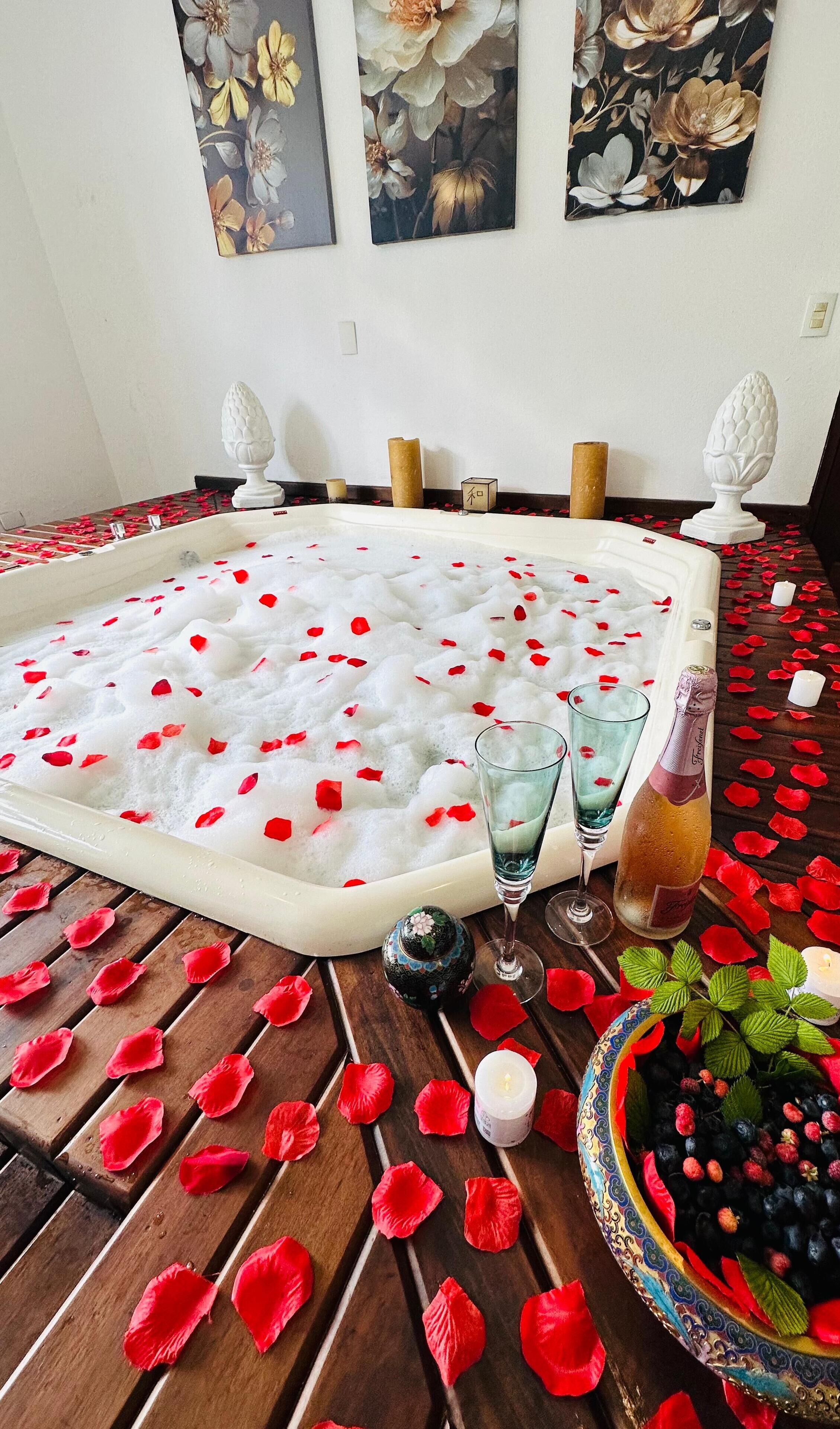 Family Room | Free WiFi