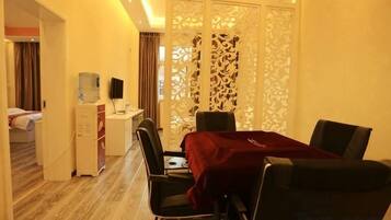 تناول الطعام