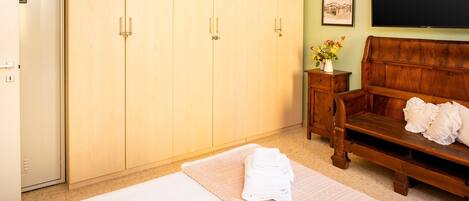 2 habitaciones, wifi gratis y ropa de cama