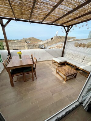Outdoor dining - Loft Al Baglio Del Gelso (Balestrate)