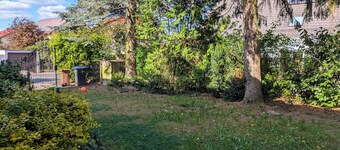 Spacious apartment with direct garden access, close to nature.