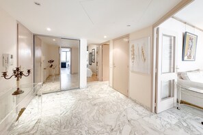 Interior - Cannes TOP Location • Luxury - 2BR - Rue d'Antibes (Cannes)