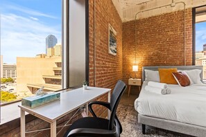 3 chambres, fer et planche à repasser, Wi-Fi, draps fournis