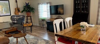 Cozy Apt Close to Chittenden Wedding Venue & Ski Areas