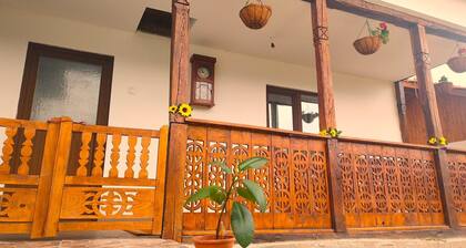 Relax in the Heart of Nature at Pridvorul Stoenești – Family & Peaceful Retreat!