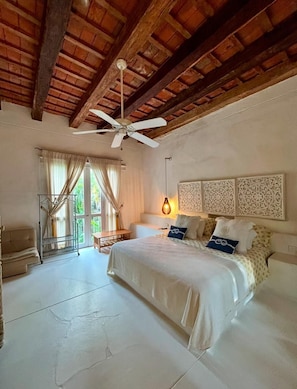 4 chambres, fer et planche à repasser, Wi-Fi gratuit, draps fournis