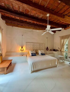 4 habitaciones, tabla de planchar con plancha y wifi gratis